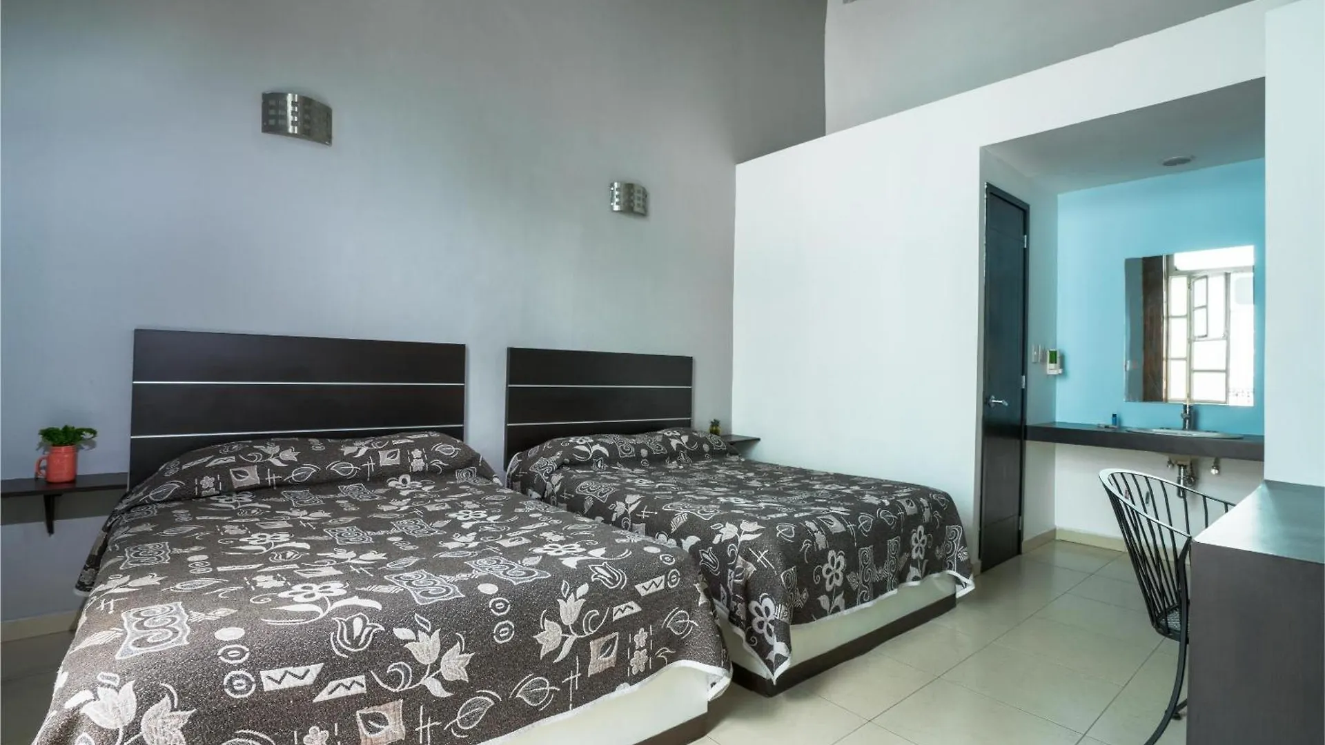 **  Oyo Hotel Casona Poblana Mexico